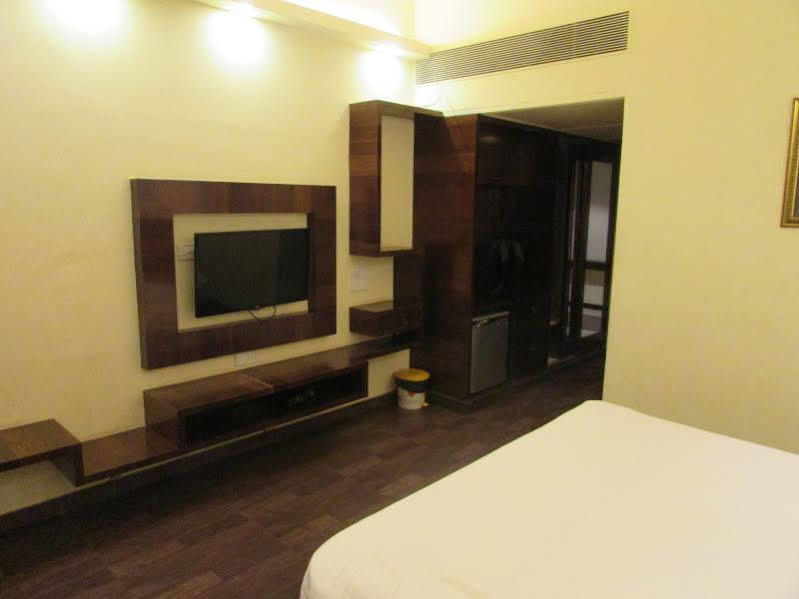Meuse Jupiter Business And Luxury Hotel Nashik Exterior photo